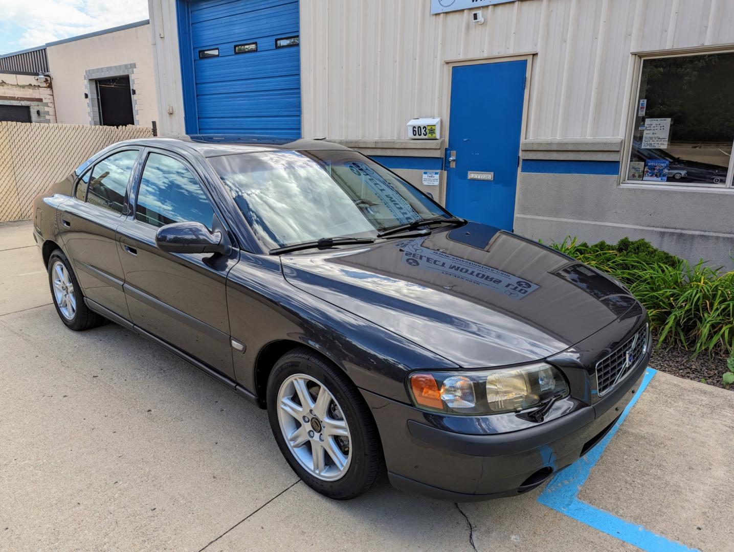 2002 Black Metallic /Black Leather Volvo S60 (YV1RS58D122) with an 2.4L I5 F 20V engine, Automatic transmission, located at 603 Amelia Street, Plymouth, MI, 48170, (734) 459-5520, 42.378841, -83.464546 - Vehicles shown by appointment - Please call ahead - 734-459-5520, text 734-658-4573 or contact us via our web site at: http://www.selectmotors.com for complete Inventory, Photos, Videos and FREE Carfax Reports. 2002 Volvo S60 2.4T, Black Sapphire Metallic with Black leather interior, 54K miles. S - Photo#9